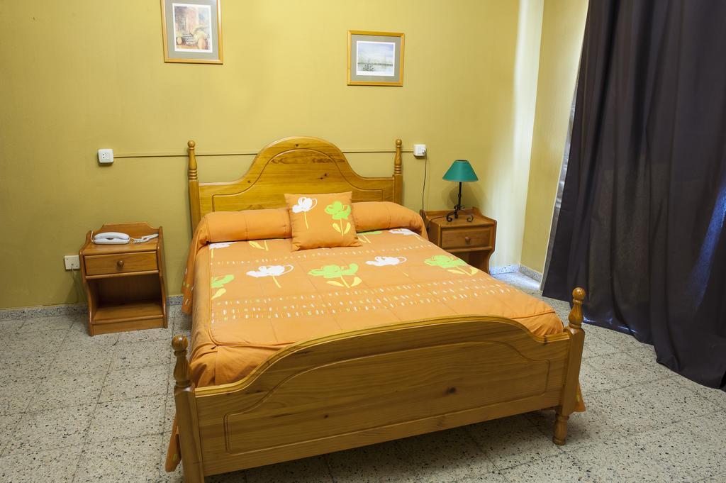 La Casona Del Pinar Albergue サン・ラファエル 部屋 写真