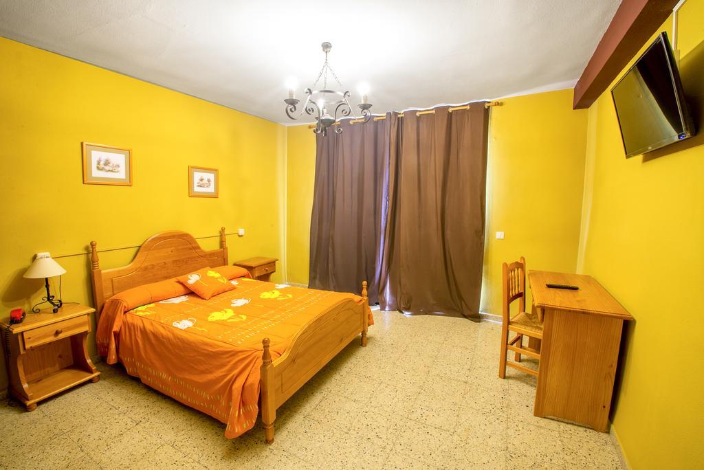 La Casona Del Pinar Albergue サン・ラファエル エクステリア 写真
